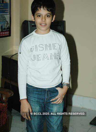 Darsheel Safary in city