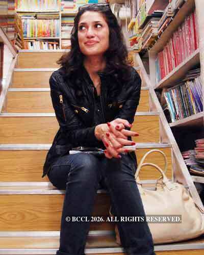 Fatima at book signing event - The Etimes Photogallery
