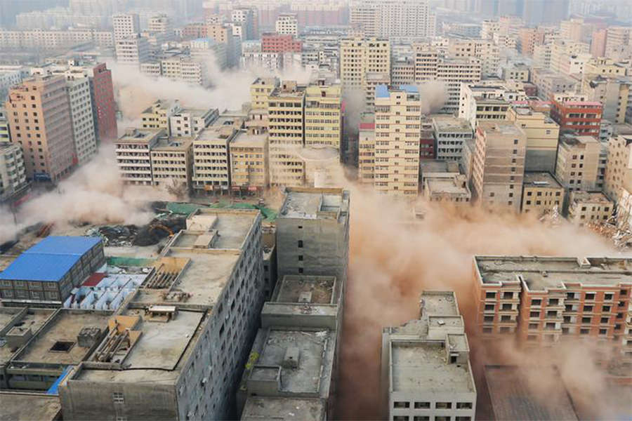 Photo story: Giant structures demolished in seconds!
