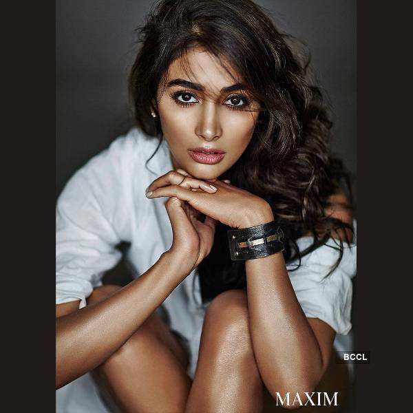 Pooja Hegde Looks Effortlessly Sexy In Her Latest Photoshoot 4887
