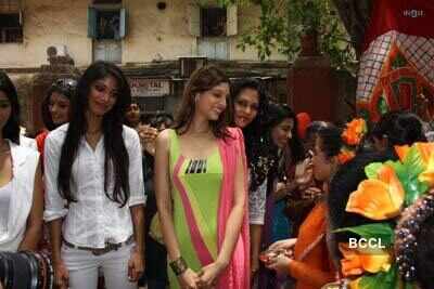 PFMI'10 finalists - Lending a helping hand