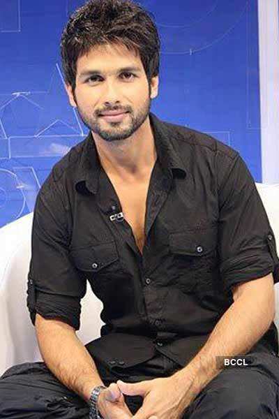 Shahid's new look for 'Mausam'
