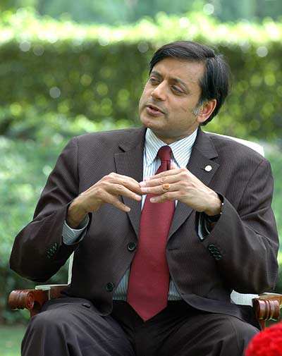 Shashi Tharoor to marry third time