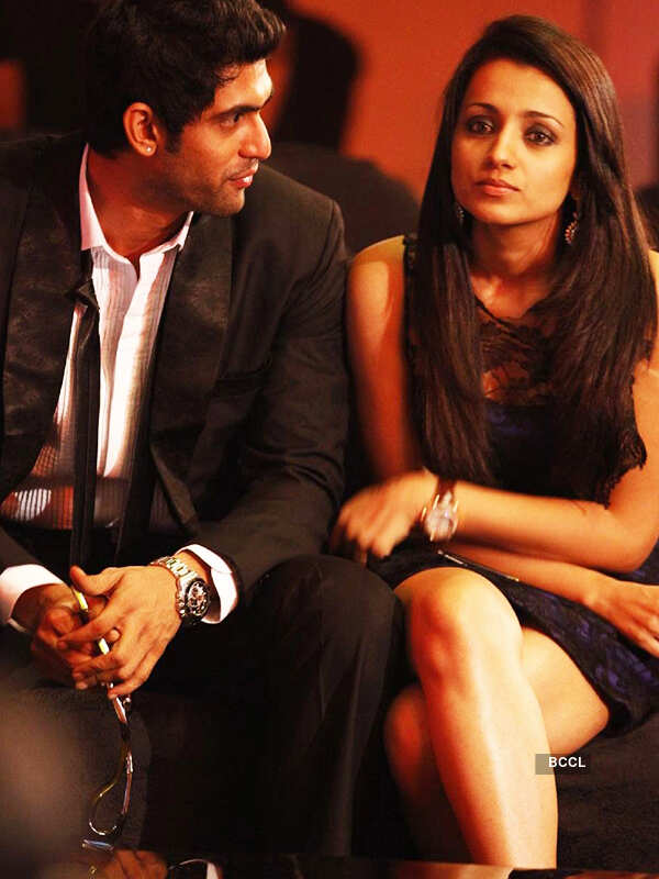 Trisha, Rana's kissing pic goes viral!