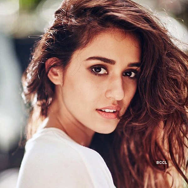 Disha asks Tiger not to recommend her for films