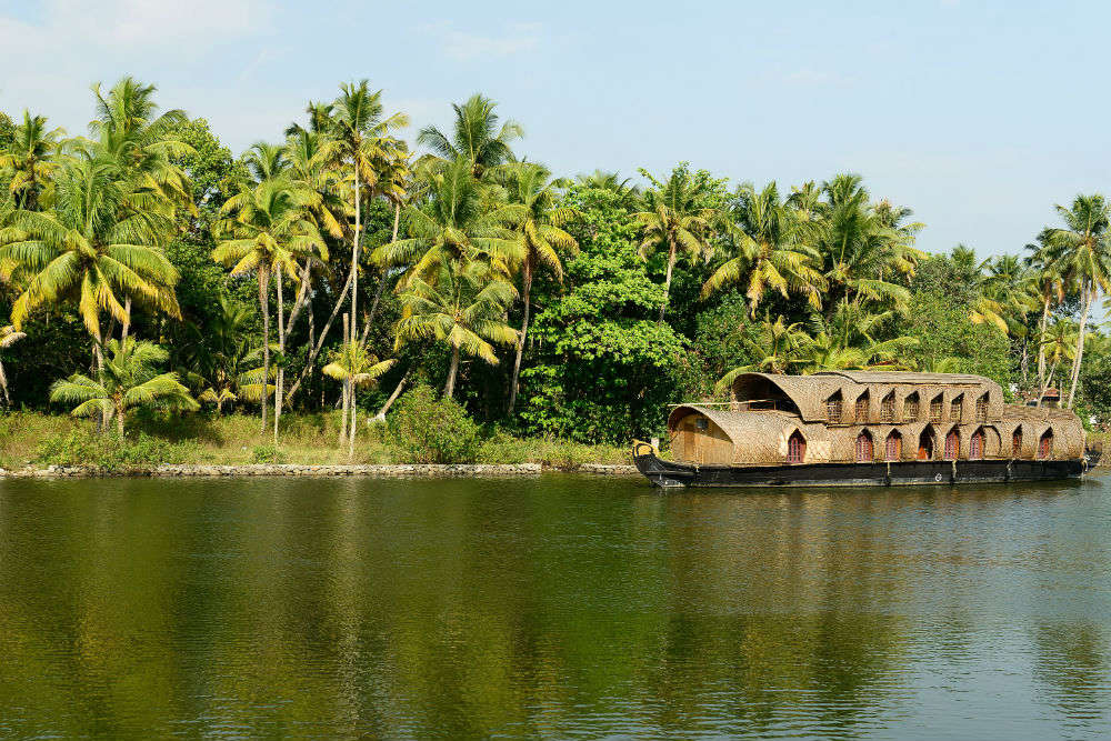  tourist places in kerala