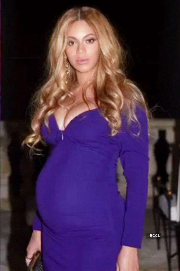 Beyonce shows off Baby Bump in new stunning maternity shoot