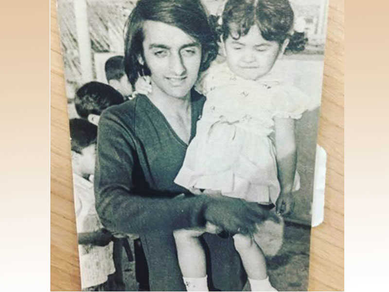 Pooja Bhatt shares her childhood picture with uncle Mukesh Bhatt