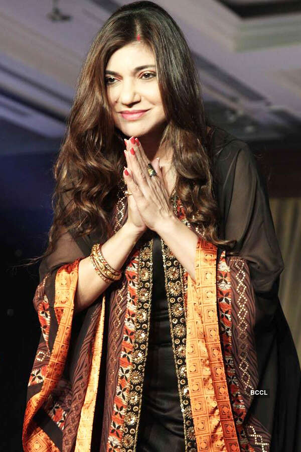 Alka Yagnik irritated by Aamir