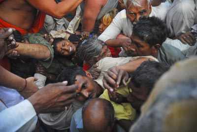 7 killed in Kumbh stampede