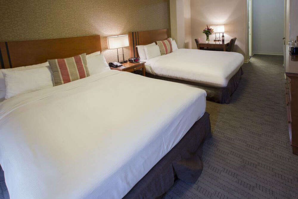 Executive Hotel Pacific Seattle 59551360