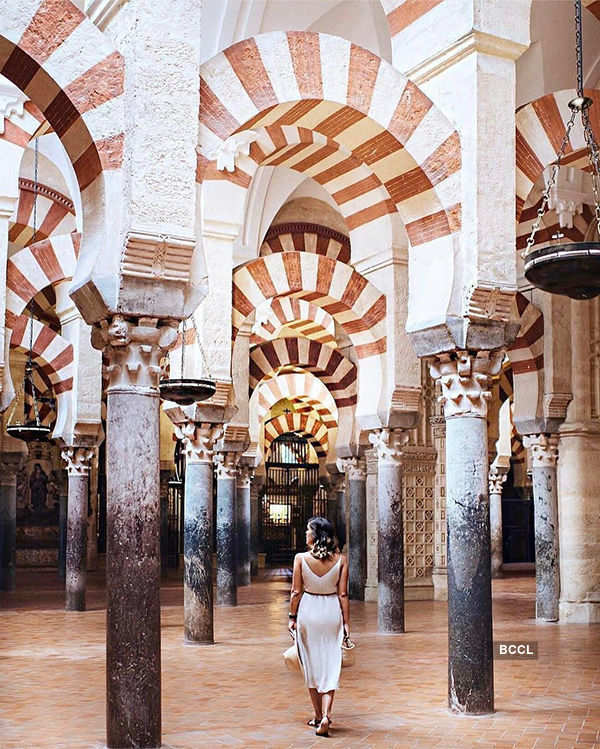 Gorgeous girls around the world who can give you serious travel goals...