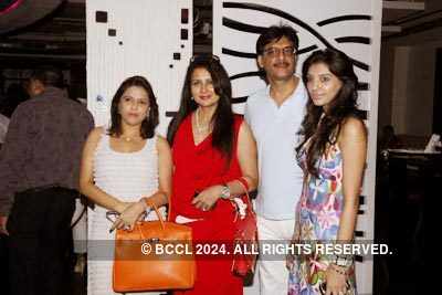 Poonam Dhillon's b'day party