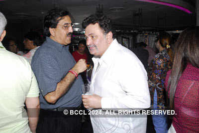 Poonam Dhillon's b'day party