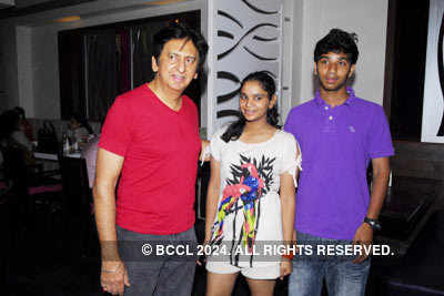 Poonam Dhillon's b'day party