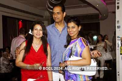 Poonam Dhillon's b'day party