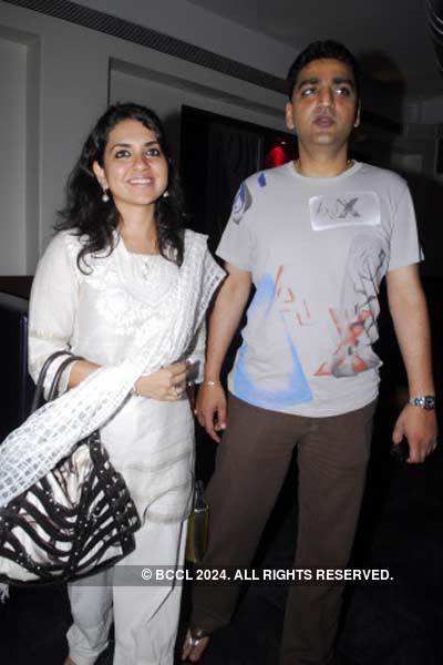 Poonam Dhillon's b'day party