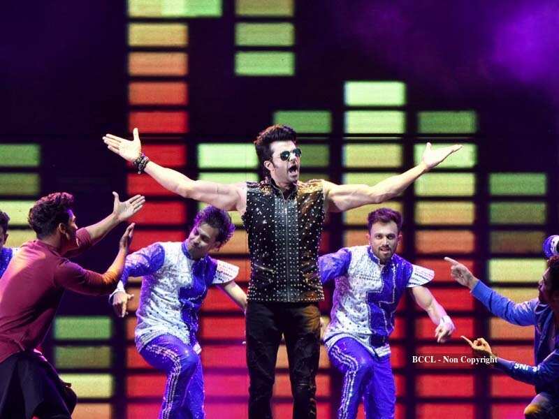 Maniesh Paul raps, performs lyrical hip-hop on the ‘DaBang Tour’