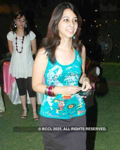 Divya Bajpai's party 