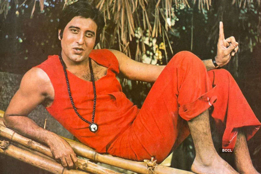 Rare & unseen photos of legendary actor Vinod Khanna