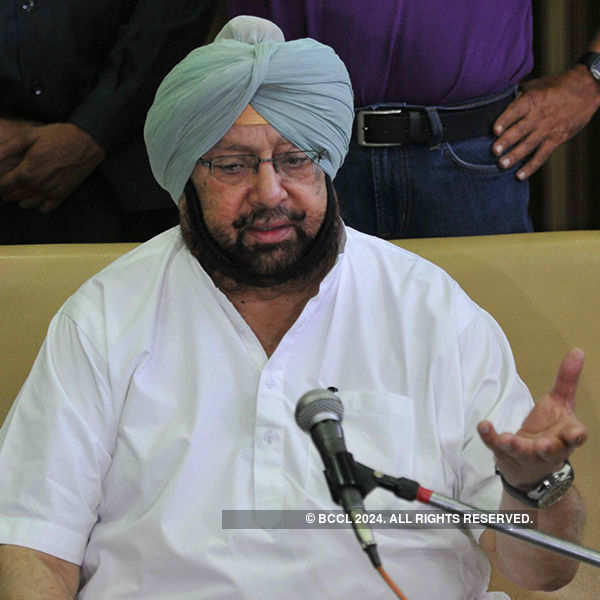 Punjab CM brands Kejriwal robber, demands resignation