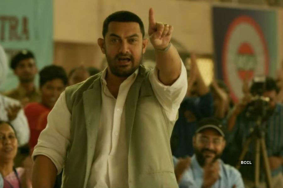 Aamir’s ‘Dangal’ becomes the first Indian film to cross 2000 crore worldwide