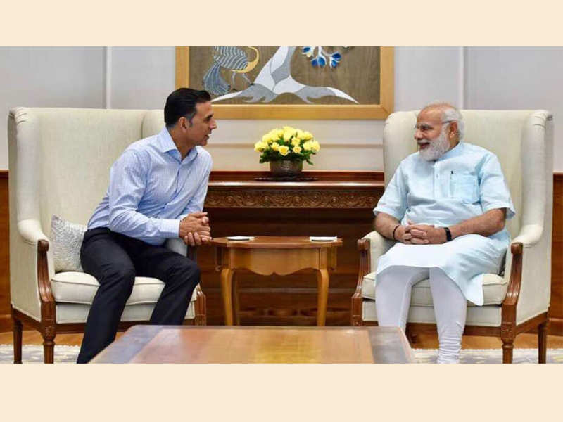 Pic Akshay Kumar Has Prime Minister Narendra Modi Smiling