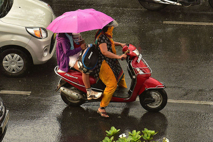 Hailstorm, heavy rain cripple Hyderabad