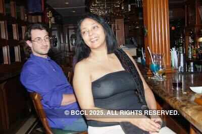 Band 'Los Amigos' perform