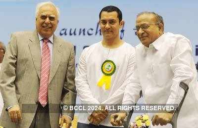 Aamir at launch of 'NSSI'