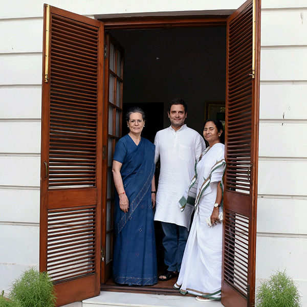 Mamata Banerjee meets Sonia and Rahul Gandhi