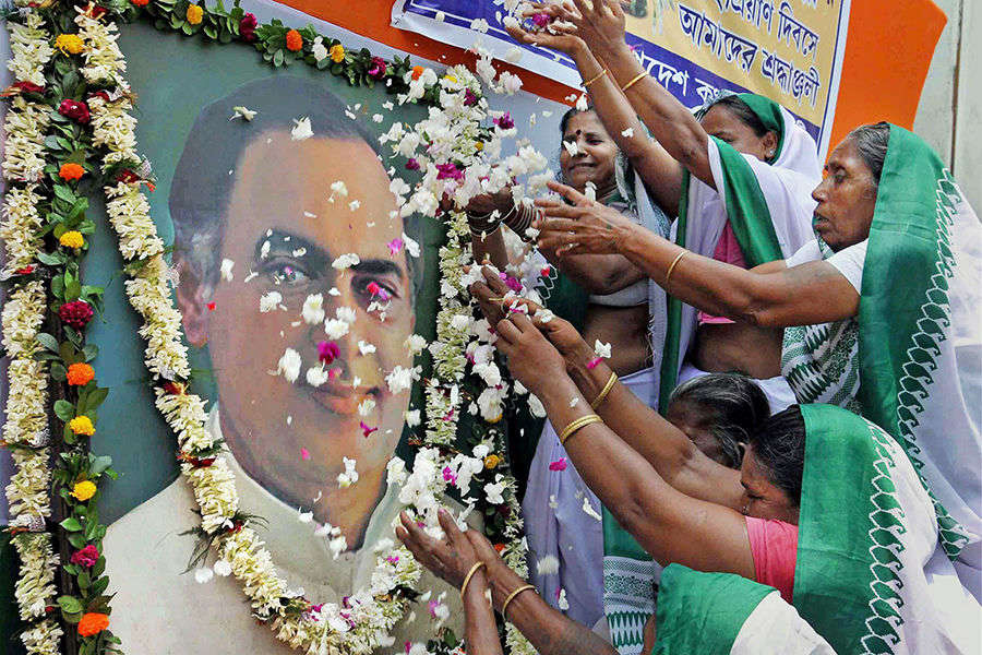 Rajiv Gandhi's 26th death anniversary