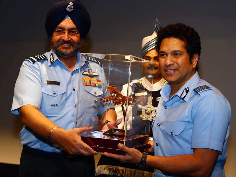 Sachin Tendulkar hosts a special screening of his biopic 'Sachin: A Billion Dreams' for the Indian Armed Forces personnel