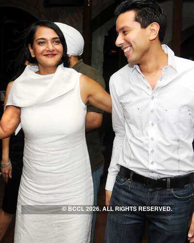 Poonam Bhagat, Amol Vadhera