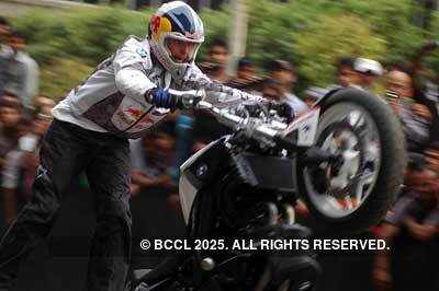 Chris Pfeiffer's stunt