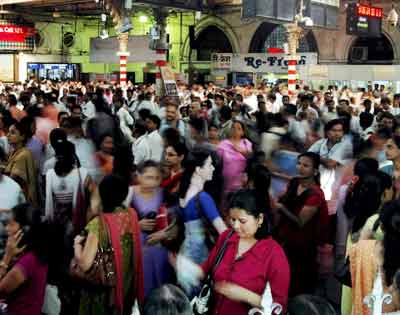Motermen's strike halts Mumbai