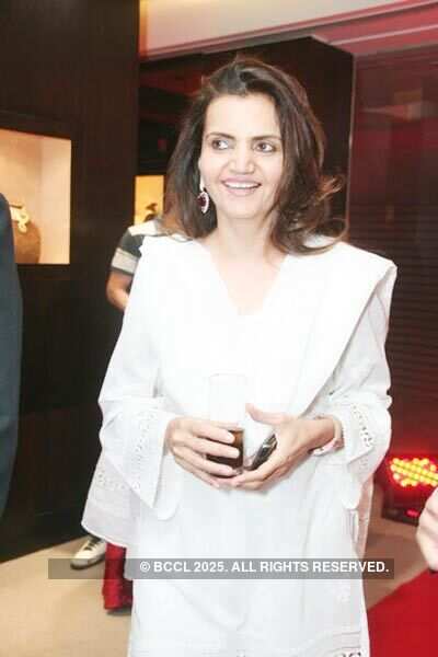 Opening: 'Mehrasons AKM'