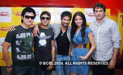 'Badmaash..' cast at Radio Mirchi 