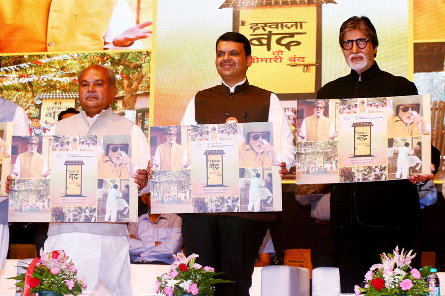Amitabh Bachchan launches 'Darwaza Band' campaign