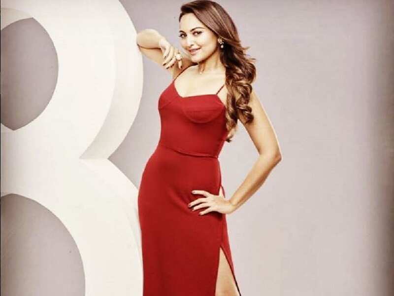 Sonakshi Sinha hot photos. Sonakshi Sinha is one of the finest…, by  heroinesapp