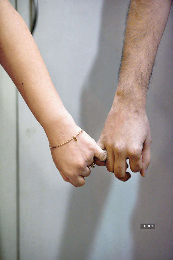 Relationship What Does Your Hand Holding Style Reveal About Your Love Life