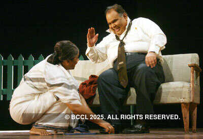 Play: 'Salesman Ramlal'