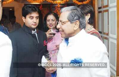 Viveka, Abhijeet's engagement