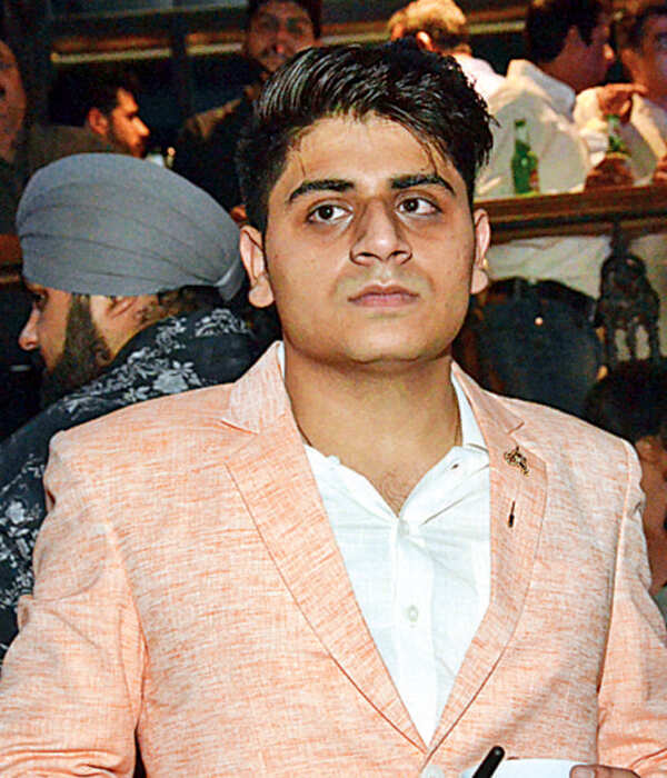 Karan Vij at varun puri party