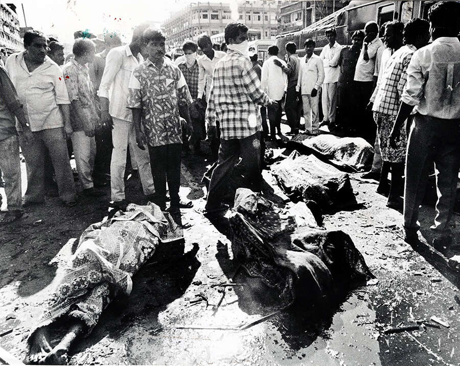1993 Bombay serial blast victims lie scattered