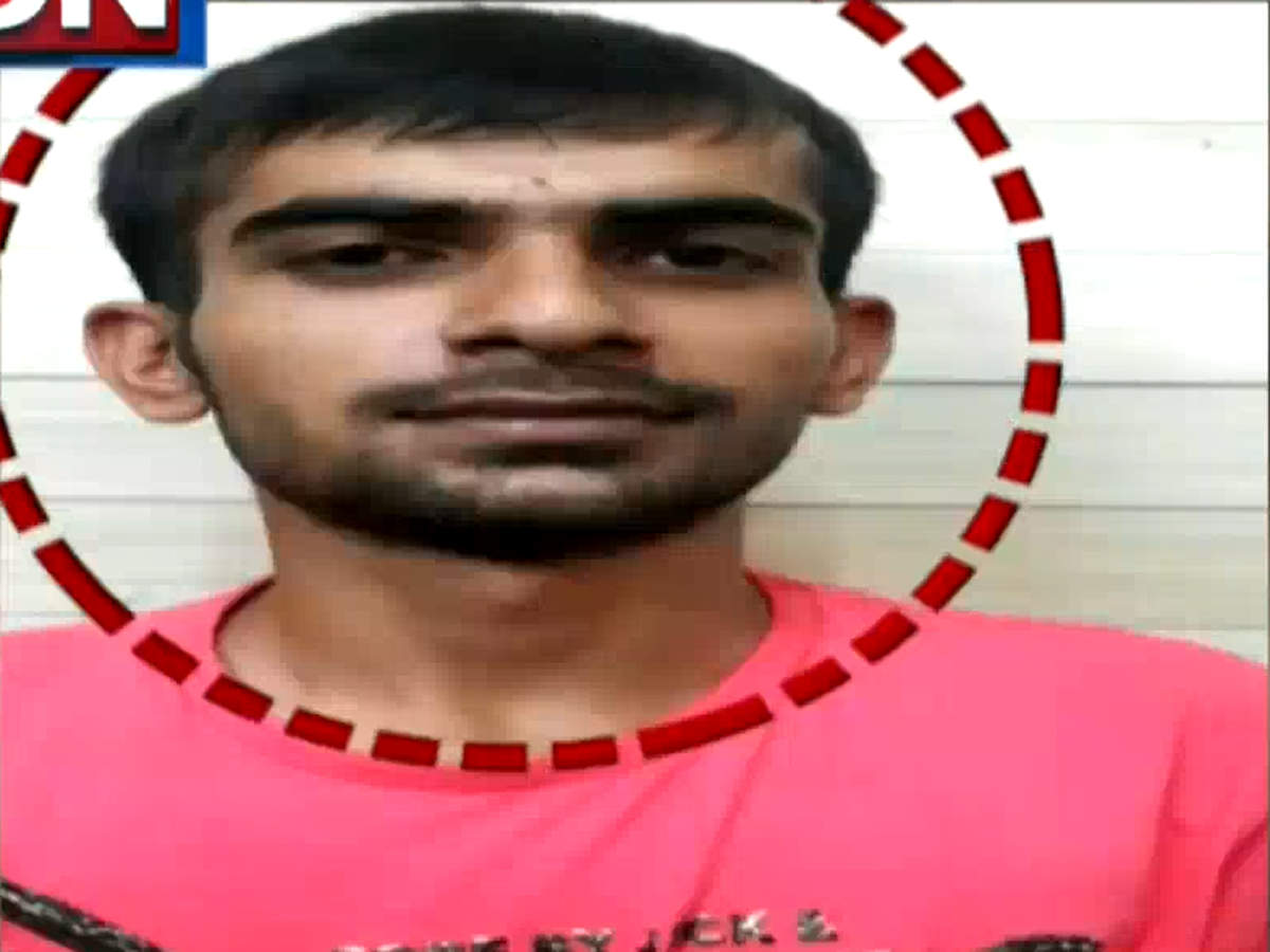 Chota Shakeel's sharp shooter arrested in Delhi