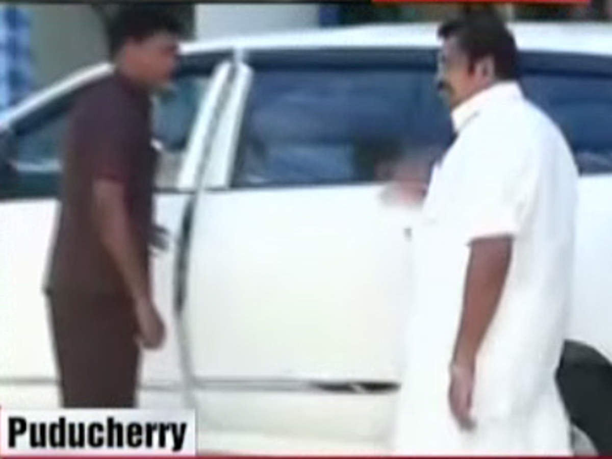 Puducherry: Man jumps in front of TN CM Palaniswami’s car