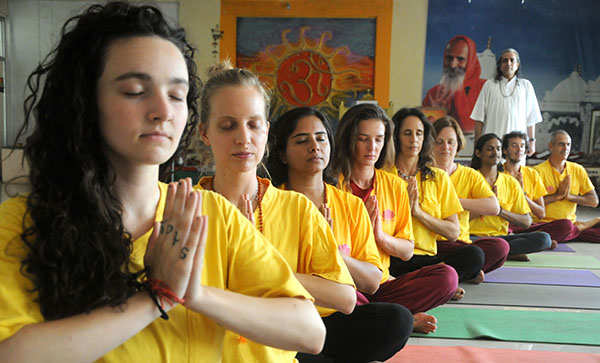 Yoga fever grips world on International Yoga Day