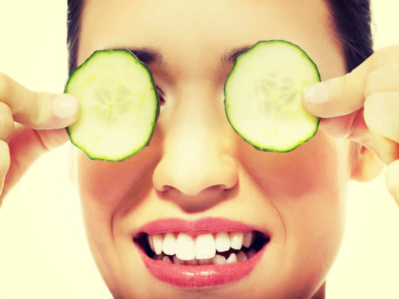 10 Home Remedies To Get Rid Of Puffy Eyes