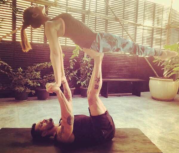 Bipasha Basu, Karan Singh Grover turn &lsquo;yogi monkeys&rsquo;